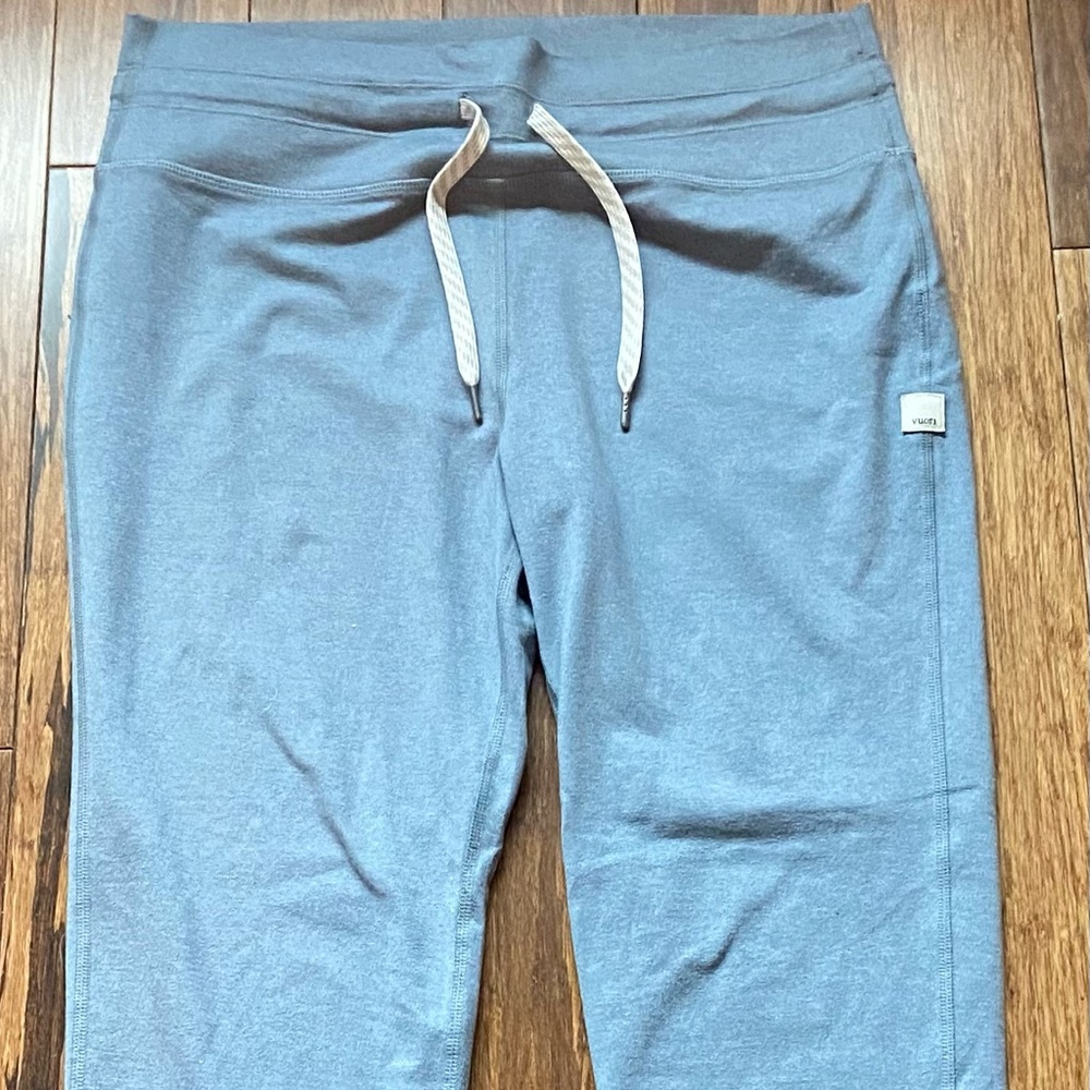 Vuori Medium Light Blue Vintage Style Womens Leggings